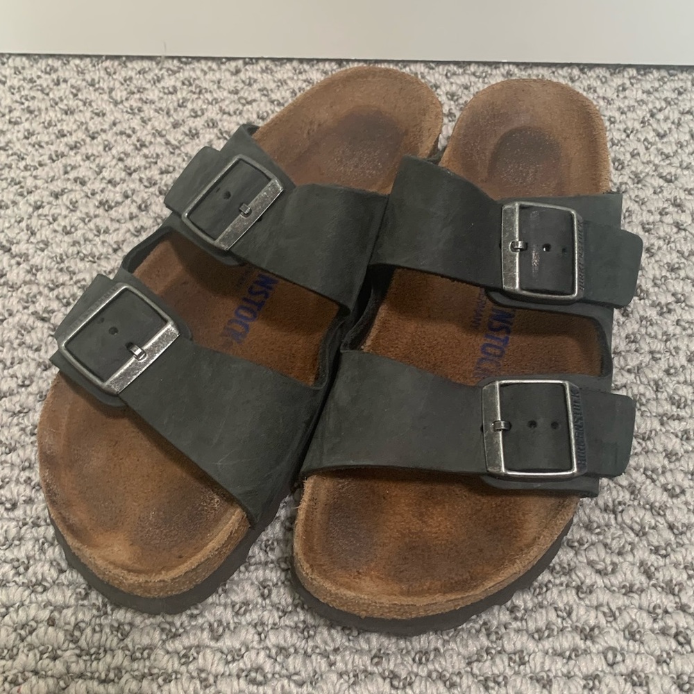 Birkenstock “Arizona” Sandals - Narrow! Nubuck